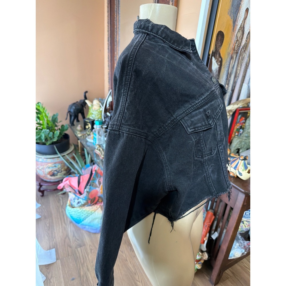 Unbranded Black Cropped Denim Trucker Jacket Distressed Raw Hem XL Streetwear - Picture 2 of 7